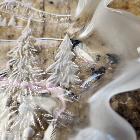 Mikasa Vintage Christmas Etched Frosted Plate - Picture 3 of 4